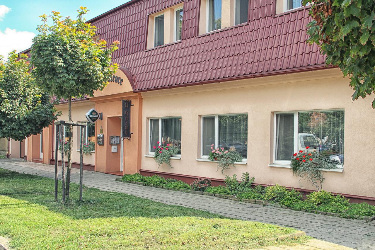 Hotel U Kasny Rajhrad Екстериор снимка